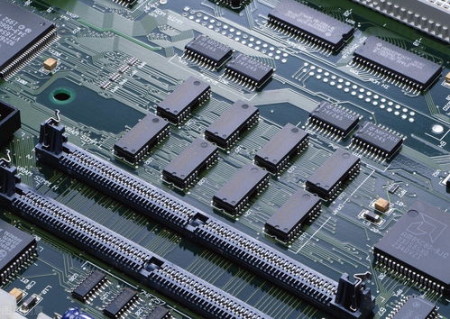 不懼疫情，中國集成電路設(shè)計(jì)業(yè)增速超20%展現(xiàn)強(qiáng)勁韌性